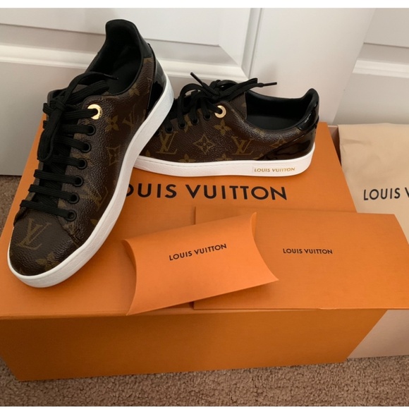 Louise Vuitton Frontrow sneaker - Picture 1 of 8